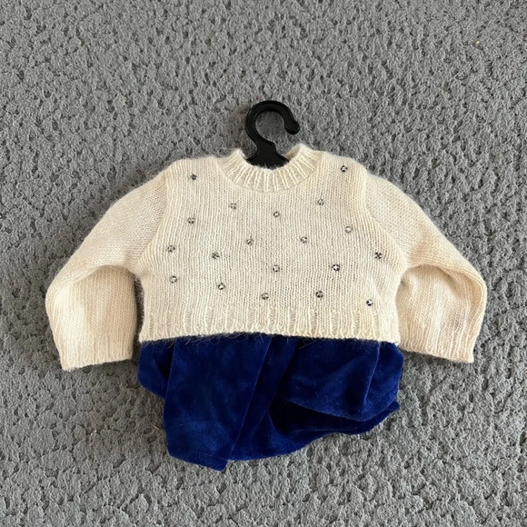 American Girl Doll Pleasant Company Hanukkah Outfit Winter Festival 1996 w/hngr - Picture 1 of 6
